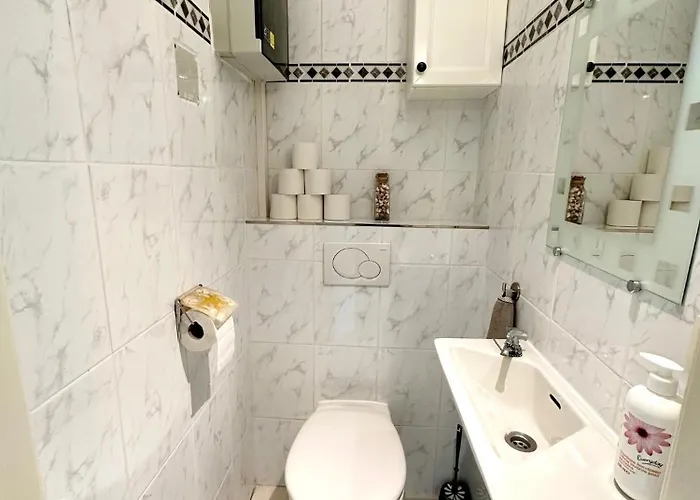 Апартаменты Charming Direct Access *